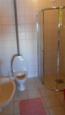 Bad mit Dusche und WC
